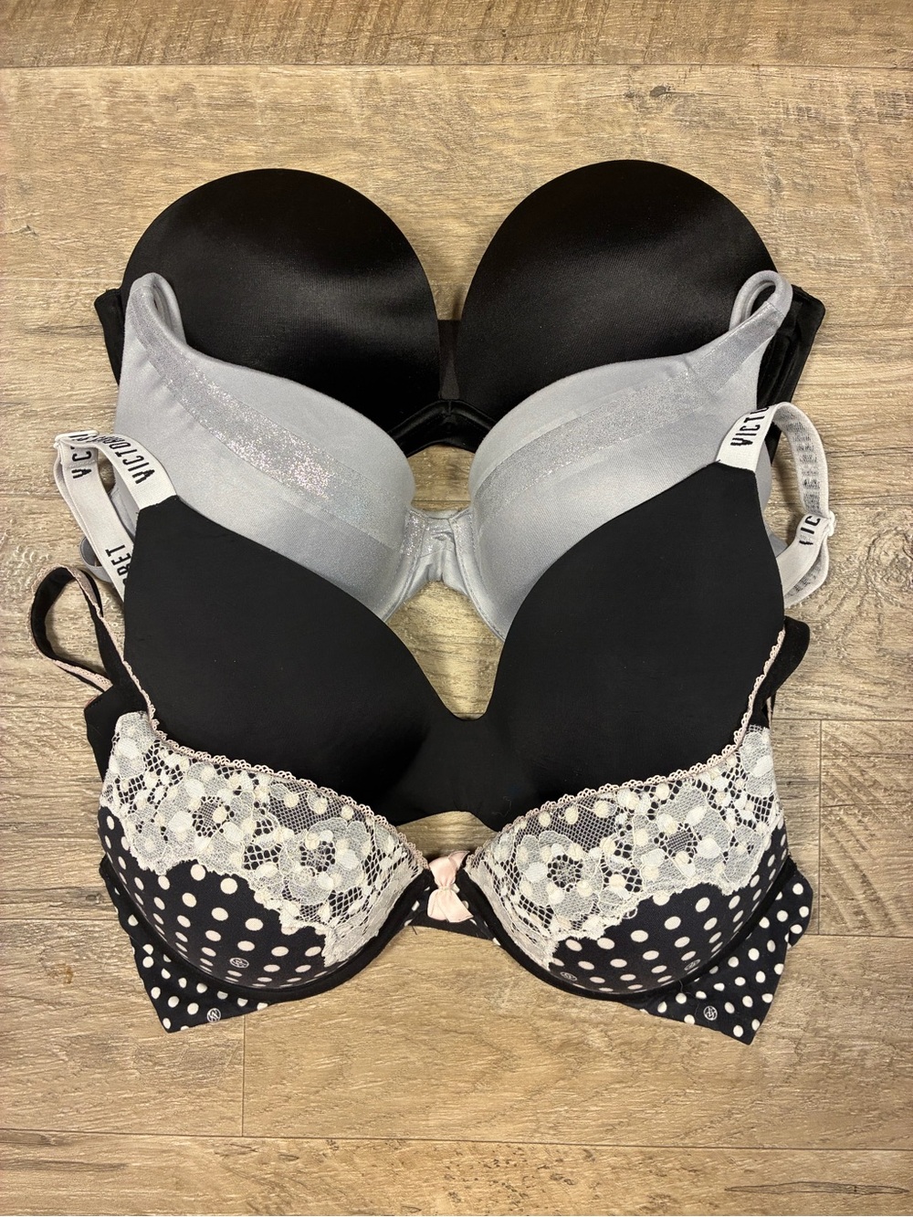 Victoria Secret Bundle 4 Push Up Strapless Perfect Shape T Shirt